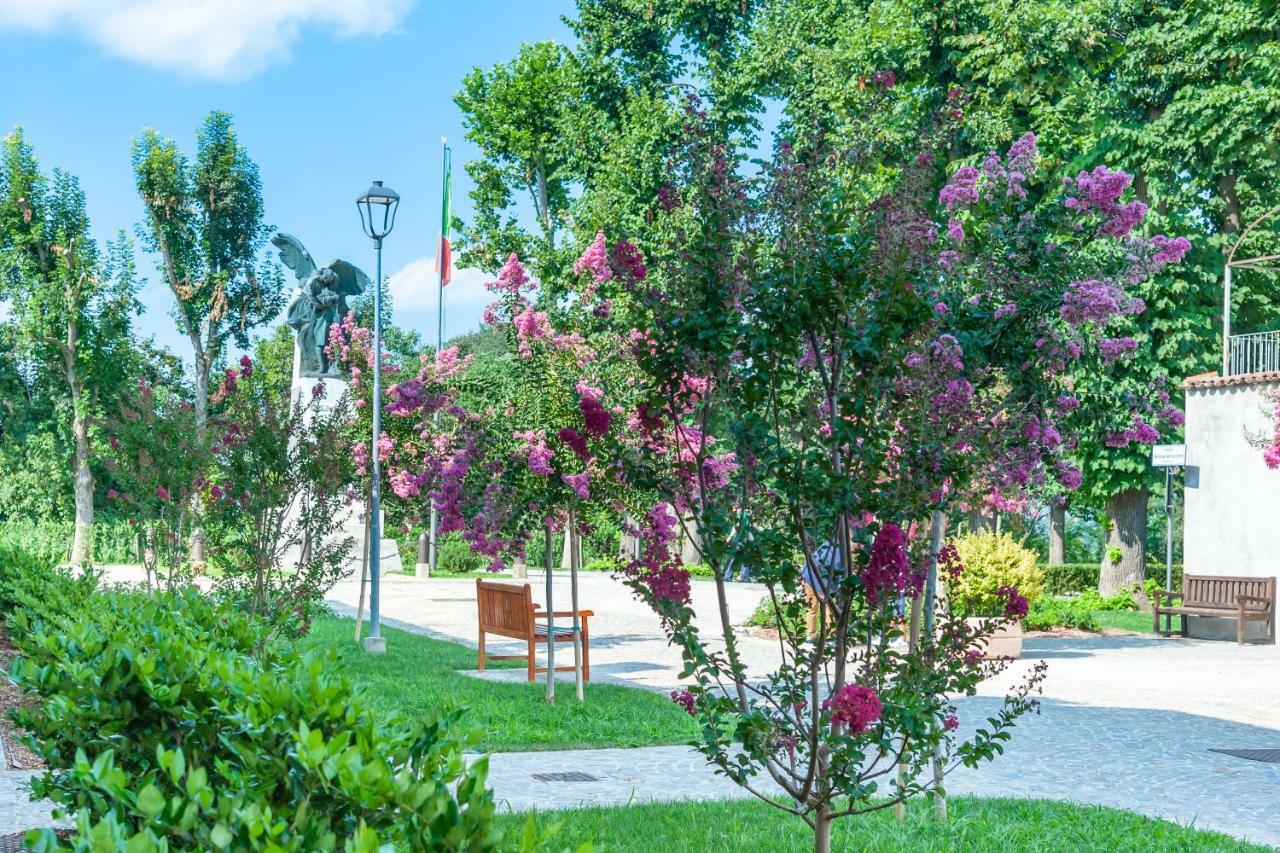 Al Lunario Cherasco Dış mekan fotoğraf